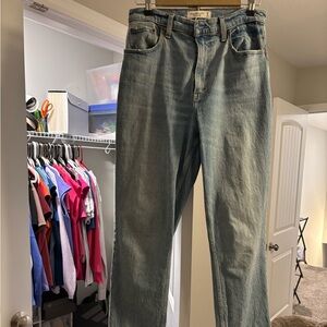 Abercrombie & Fitch Ultra High Rise curve love 90’s straight Jeans